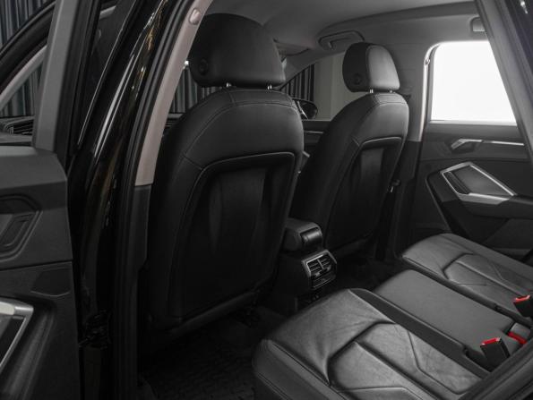 Audi Q3 II (F3) с пробегом 2019 года, цена 2 999 000 рублей, 307997 км, внедорожник, Автокод Объявления