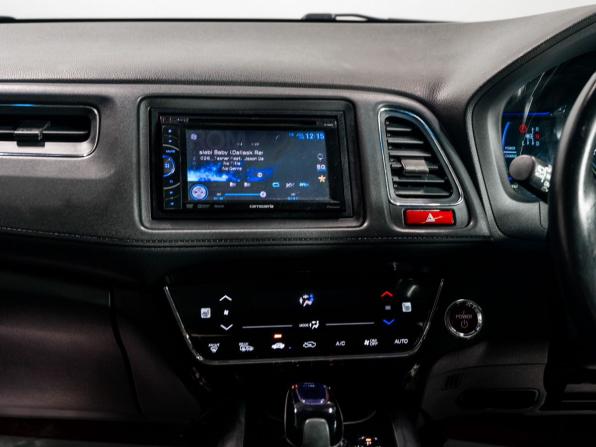 Honda Vezel I с пробегом 2014 года, цена 1 310 000 рублей, 189425 км, внедорожник, Автокод Объявления