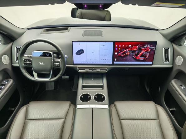 Li Auto (Lixiang) L9 I с пробегом 2023 года, цена 7 428 000 рублей, 22119 км, внедорожник, Автокод Объявления