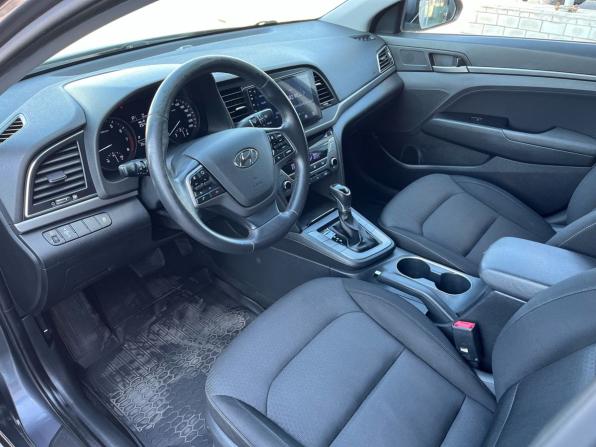 Hyundai Elantra VI (AD) с пробегом 2017 года, цена 1 259 000 рублей, 172000 км, седан, Автокод Объявления