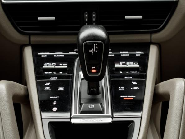 Porsche Cayenne III с пробегом 2018 года, цена 4 400 000 рублей, 204252 км, внедорожник, Автокод Объявления