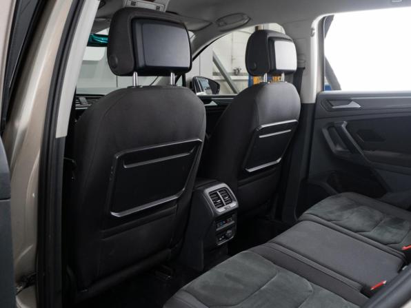 Volkswagen Tiguan II с пробегом 2020 года, цена 2 800 000 рублей, 89385 км, внедорожник, Автокод Объявления