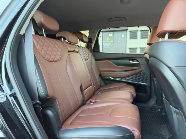Hyundai Santa Fe IV Рестайлинг с пробегом 2022 года, цена 3 150 000 рублей, 134000 км, внедорожник, Автокод Объявления