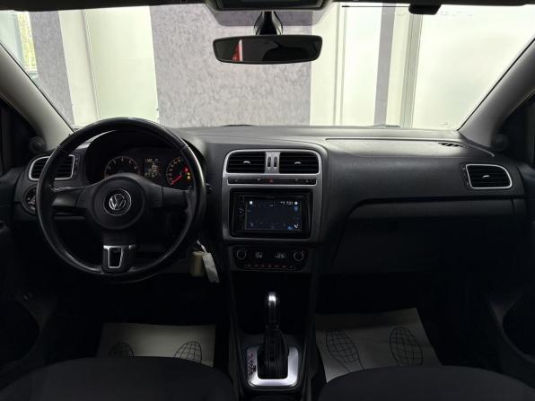 Volkswagen Polo V с пробегом 2015 года, цена 965 000 рублей, 137102 км, седан, Автокод Объявления