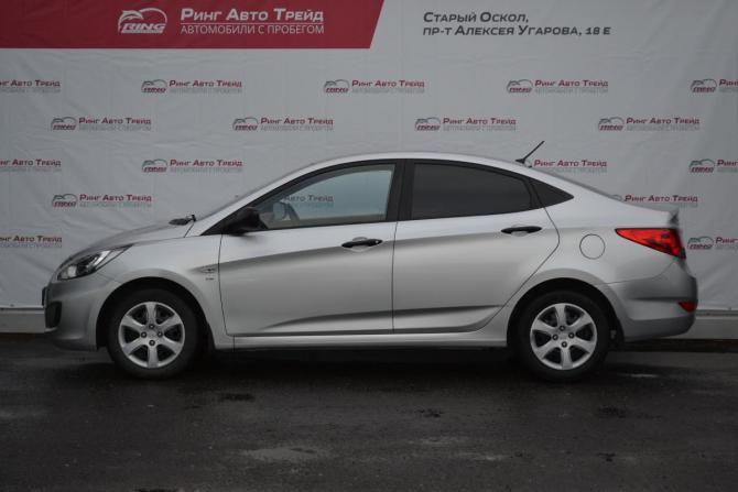 Hyundai Solaris I с пробегом 2013 года, цена 800 000 рублей, 127346 км, седан, Автокод Объявления