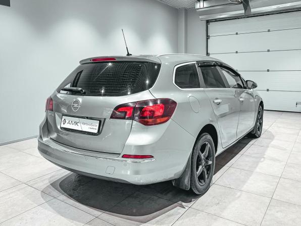 Opel Astra J Рестайлинг с пробегом 2012 года, цена 869 748 рублей, 140107 км, универсал, Автокод Объявления