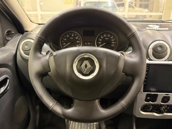 Renault Logan I Рестайлинг с пробегом 2013 года, цена 380 000 рублей, 227171 км, седан, Автокод Объявления