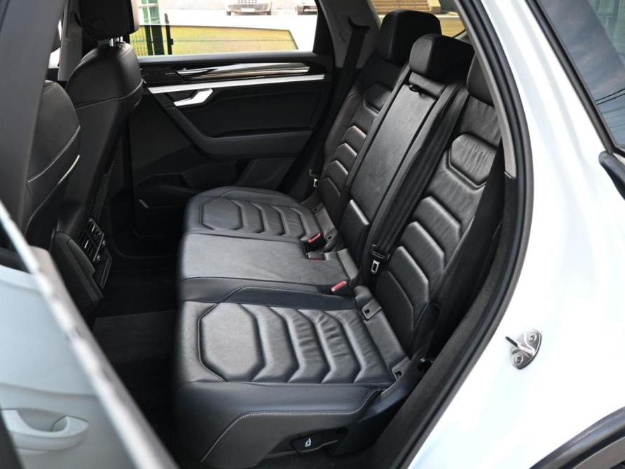 Volkswagen Touareg III Новороссийск  - изображение 9