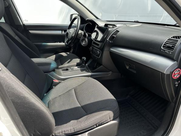 Kia Sorento II Рестайлинг с пробегом 2012 года, цена 1 350 000 рублей, 256342 км, внедорожник, Автокод Объявления