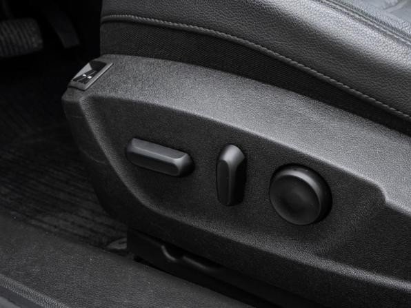 Opel Insignia I Рестайлинг с пробегом 2015 года, цена 1 480 000 рублей, 207446 км, универсал, Автокод Объявления