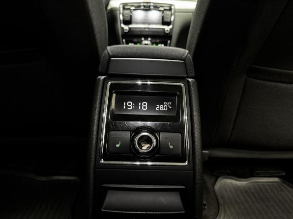 Skoda Superb II с пробегом 2012 года, цена 999 000 рублей, 280840 км, лифтбек, Автокод Объявления