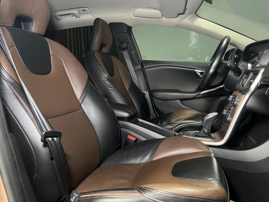 Volvo V40 II Тверь  - изображение 9