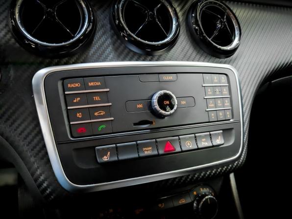 Mercedes-Benz GLA I (X156) с пробегом 2015 года, цена 2 400 000 рублей, 30131 км, внедорожник, Автокод Объявления