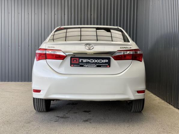 Toyota Corolla XI (E160 E170 E180) с пробегом 2013 года, цена 1 325 000 рублей, 157697 км, седан, Автокод Объявления