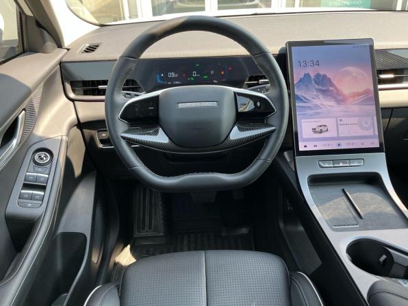 Jaecoo J6 с пробегом 2026 года, цена 2 250 000 рублей, 5466 км, внедорожник, Автокод Объявления