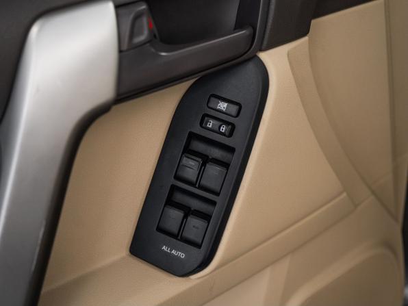Toyota Land Cruiser Prado 150 Series Рестайлинг 3 с пробегом 2021 года, цена 6 500 000 рублей, 120000 км, внедорожник, Автокод Объявления