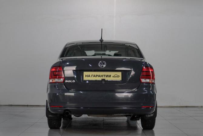 Volkswagen Polo V Рестайлинг с пробегом 2017 года, цена 979 000 рублей, 214000 км, седан, Автокод Объявления