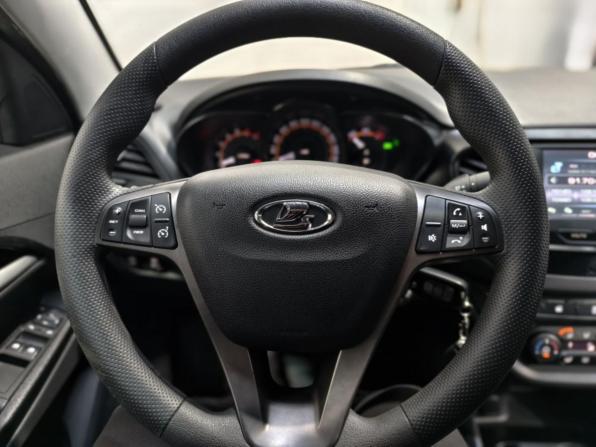 Lada (ВАЗ) Vesta I с пробегом 2017 года, цена 730 000 рублей, 112664 км, седан, Автокод Объявления