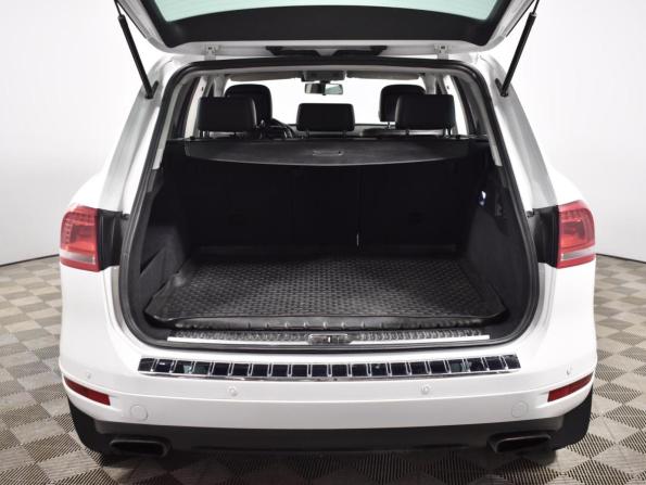Volkswagen Touareg II с пробегом 2012 года, цена 2 369 900 рублей, 159957 км, внедорожник, Автокод Объявления