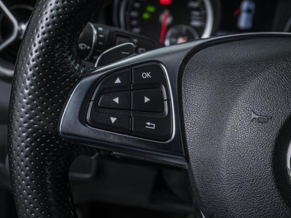 Mercedes-Benz GLA I (X156) Рестайлинг с пробегом 2018 года, цена 2 756 000 рублей, 78824 км, внедорожник, Автокод Объявления