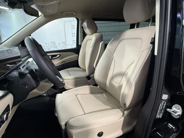Mercedes-Benz V-Класс III (W447) Рестайлинг 2 с пробегом 2026 года, цена 15 200 000 рублей, 25 км, минивэн, Автокод Объявления