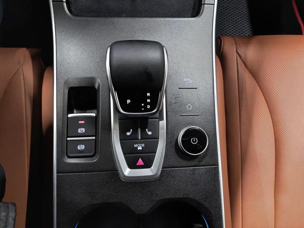Omoda C5 I с пробегом 2023 года, цена 1 799 000 рублей, 34245 км, внедорожник, Автокод Объявления