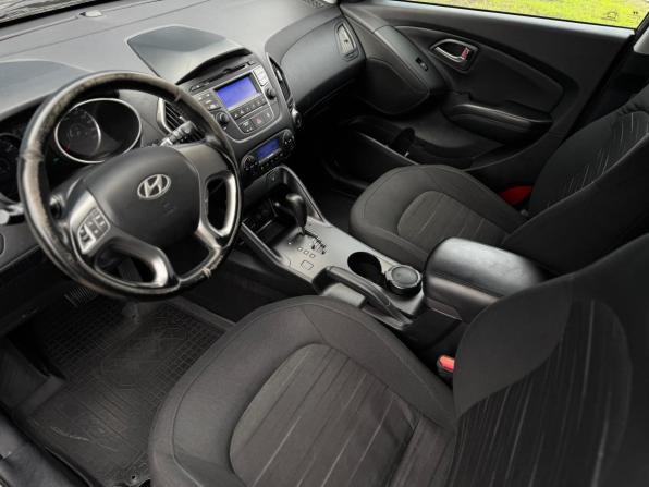 Hyundai ix35 I Рестайлинг с пробегом 2015 года, цена 970 000 рублей, 199000 км, внедорожник, Автокод Объявления