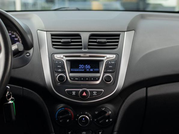 Hyundai Solaris I Рестайлинг с пробегом 2016 года, цена 1 210 000 рублей, 93001 км, седан, Автокод Объявления
