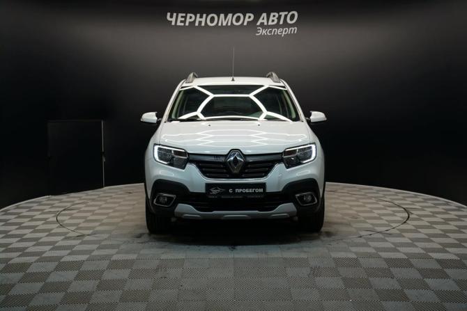Renault Sandero II Рестайлинг с пробегом 2021 года, цена 1 550 000 рублей, 45000 км, хэтчбек, Автокод Объявления