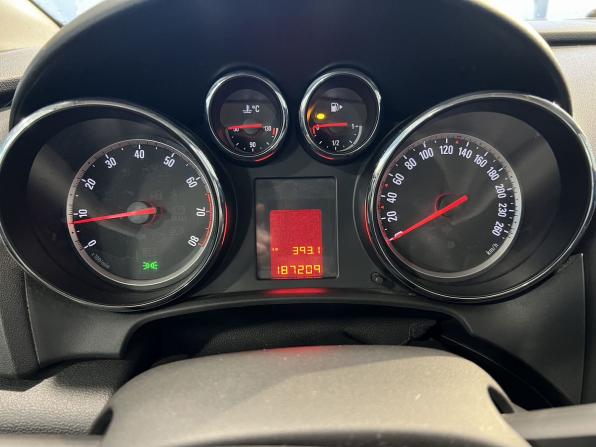 Opel Astra J с пробегом 2010 года, цена 521 000 рублей, 187000 км, хэтчбек, Автокод Объявления
