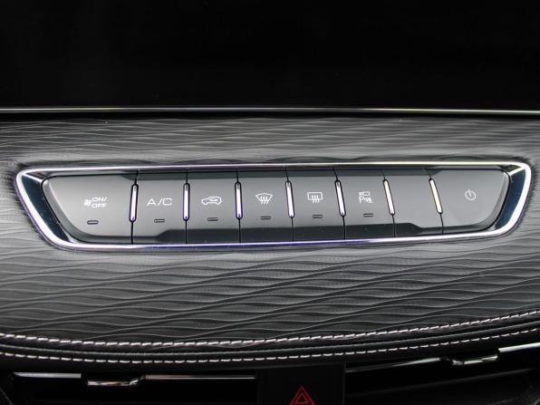 Haval Jolion I Рестайлинг с пробегом 2024 года, цена 1 849 000 рублей, 40025 км, внедорожник, Автокод Объявления