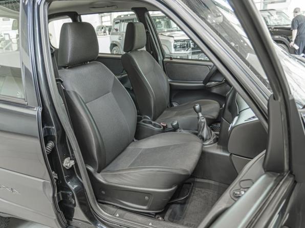 Chevrolet Niva I Рестайлинг с пробегом 2018 года, цена 730 000 рублей, 80994 км, внедорожник, Автокод Объявления