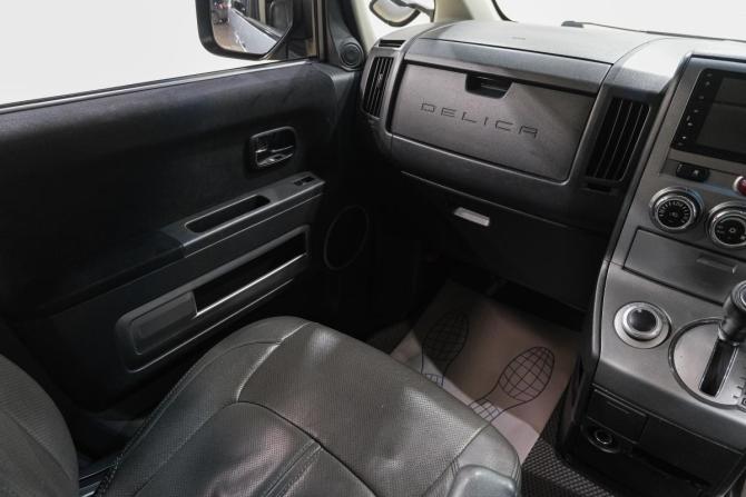 Mitsubishi Delica D:5 I с пробегом 2013 года, цена 2 249 000 рублей, 173000 км, минивэн, Автокод Объявления