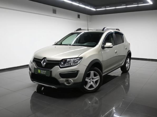 Renault Sandero II с пробегом 2017 года, цена 995 000 рублей, 123452 км, хэтчбек, Автокод Объявления
