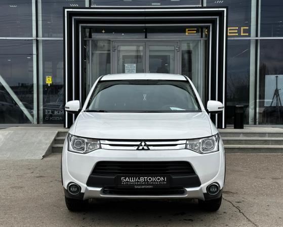 Mitsubishi Outlander III с пробегом 2014 года, цена 1 560 000 рублей, 199850 км, внедорожник, Автокод Объявления