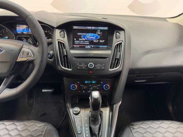 Ford Focus III Рестайлинг с пробегом 2016 года, цена 1 219 000 рублей, 151042 км, хэтчбек, Автокод Объявления