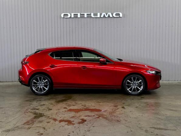 Mazda 3 IV (BP) с пробегом 2020 года, цена 1 547 000 рублей, 60039 км, хэтчбек, Автокод Объявления