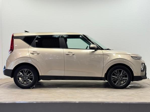 Kia Soul III с пробегом 2020 года, цена 1 965 000 рублей, 76022 км, хэтчбек, Автокод Объявления