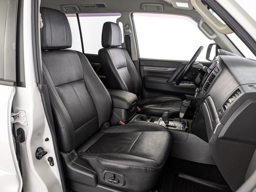 Mitsubishi Pajero IV Рестайлинг 2 Москва  - изображение 23