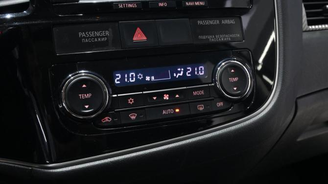 Mitsubishi Outlander III Рестайлинг с пробегом 2014 года, цена 1 695 000 рублей, 223000 км, внедорожник, Автокод Объявления