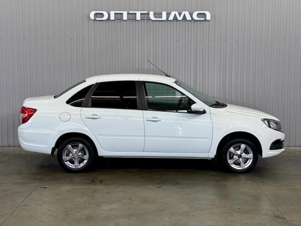 Lada (ВАЗ) Granta I Рестайлинг с пробегом 2022 года, цена 757 000 рублей, 60600 км, седан, Автокод Объявления