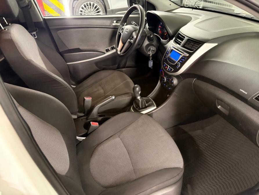 Hyundai Solaris I Екатеринбург  - изображение 25