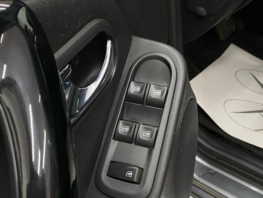 Renault Duster I Рестайлинг Энгельс  - изображение 27
