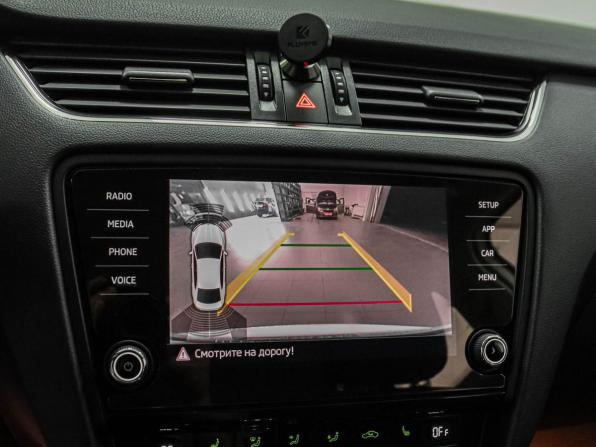 Skoda Octavia III (A7) Рестайлинг с пробегом 2018 года, цена 2 389 000 рублей, 73947 км, лифтбек, Автокод Объявления