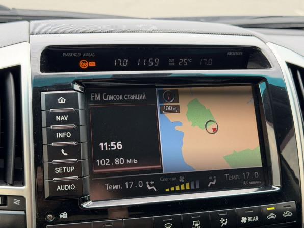 Toyota Land Cruiser 200 Series Рестайлинг 1 с пробегом 2012 года, цена 2 990 000 рублей, 318848 км, внедорожник, Автокод Объявления