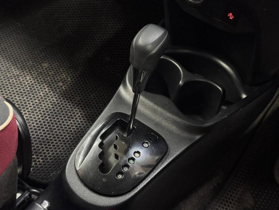 Toyota Vitz III (XP130) Рестайлинг Благовещенск  - изображение 29