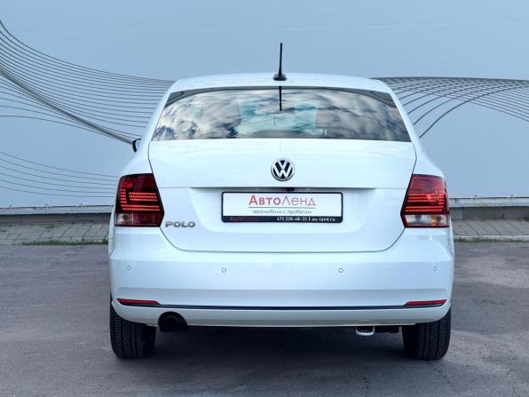 Volkswagen Polo V Рестайлинг с пробегом 2018 года, цена 1 260 000 рублей, 94077 км, седан, Автокод Объявления