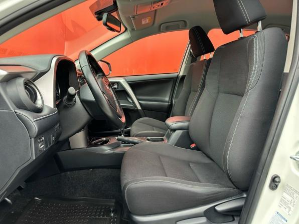 Toyota RAV4 IV (XA40) Рестайлинг с пробегом 2019 года, цена 2 990 000 рублей, 43300 км, внедорожник, Автокод Объявления