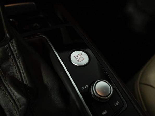 Audi A6 IV (C7) Рестайлинг с пробегом 2016 года, цена 1 699 777 рублей, 254511 км, седан, Автокод Объявления