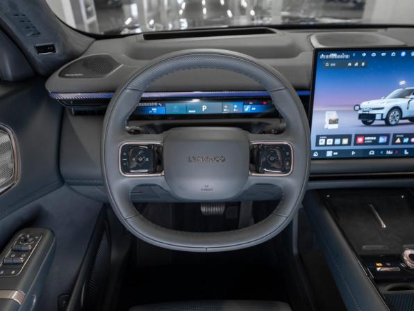 Lynk &amp; Co 900 с пробегом 2026 года, цена 7 400 000 рублей, 50 км, внедорожник, Автокод Объявления